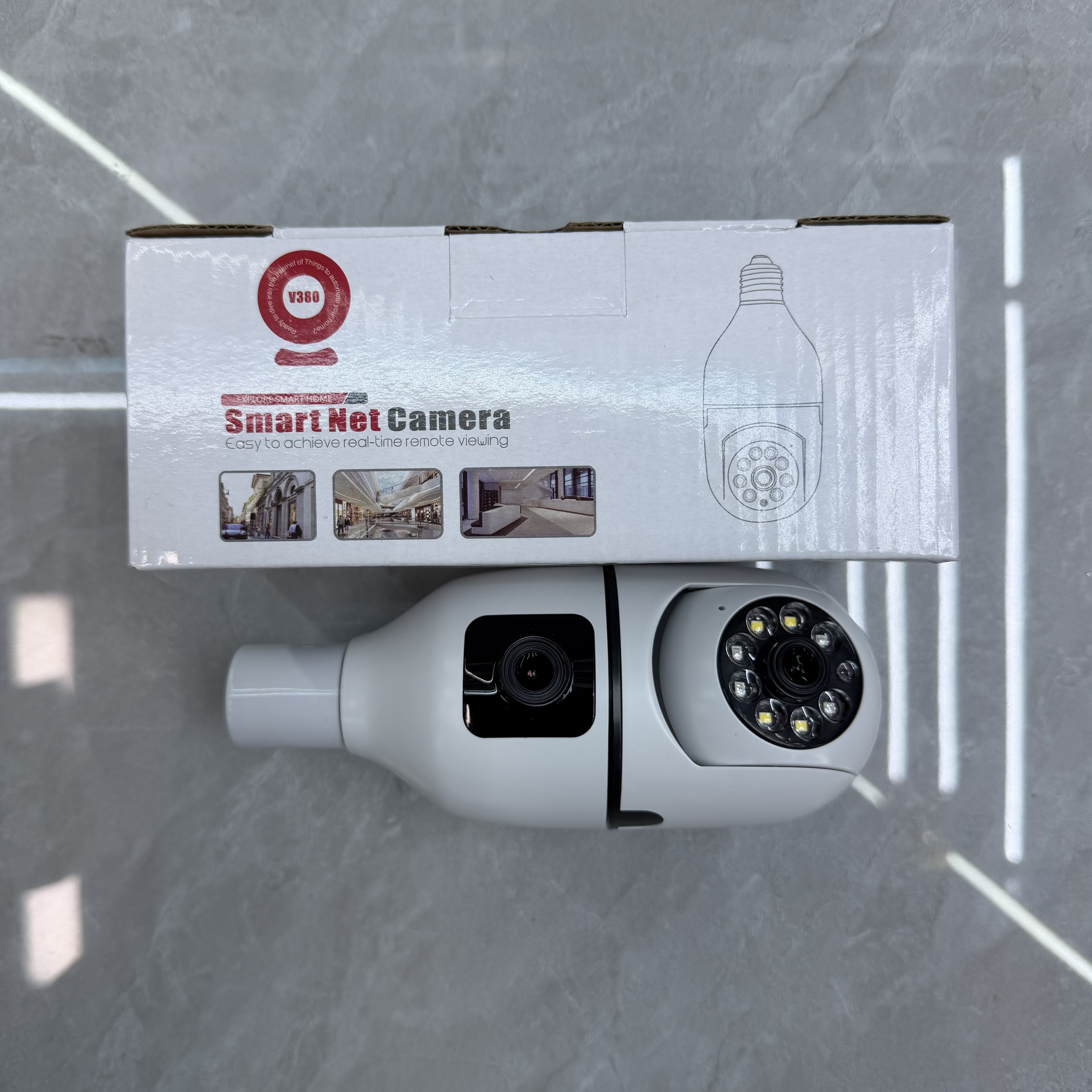 Bulb-style camera with V380 retail box
